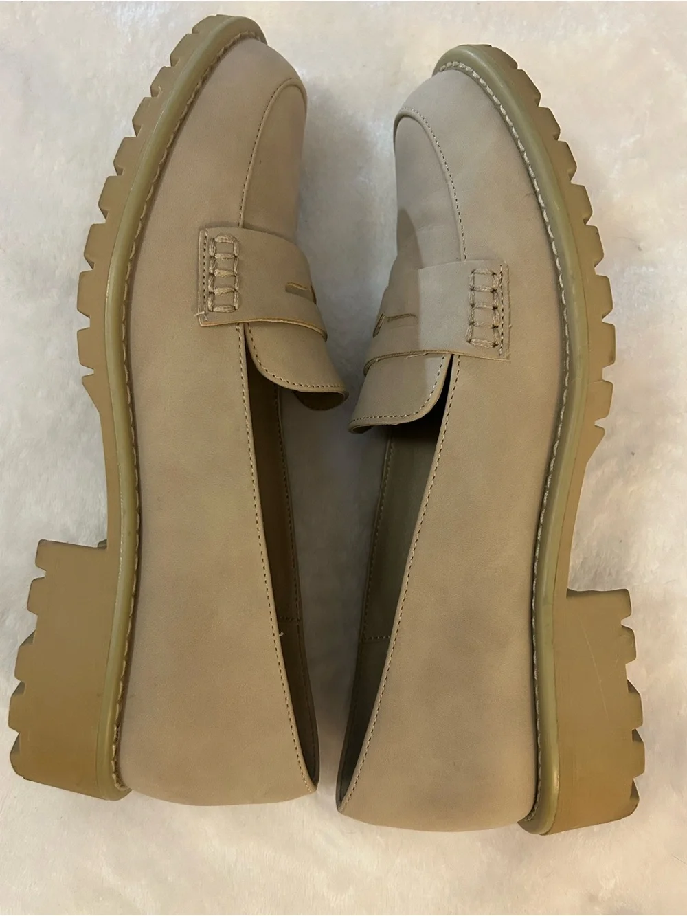 Dolce Vita Catalina Nude Lug Sole Loafers Women’s Size 9 Slip On Shoes